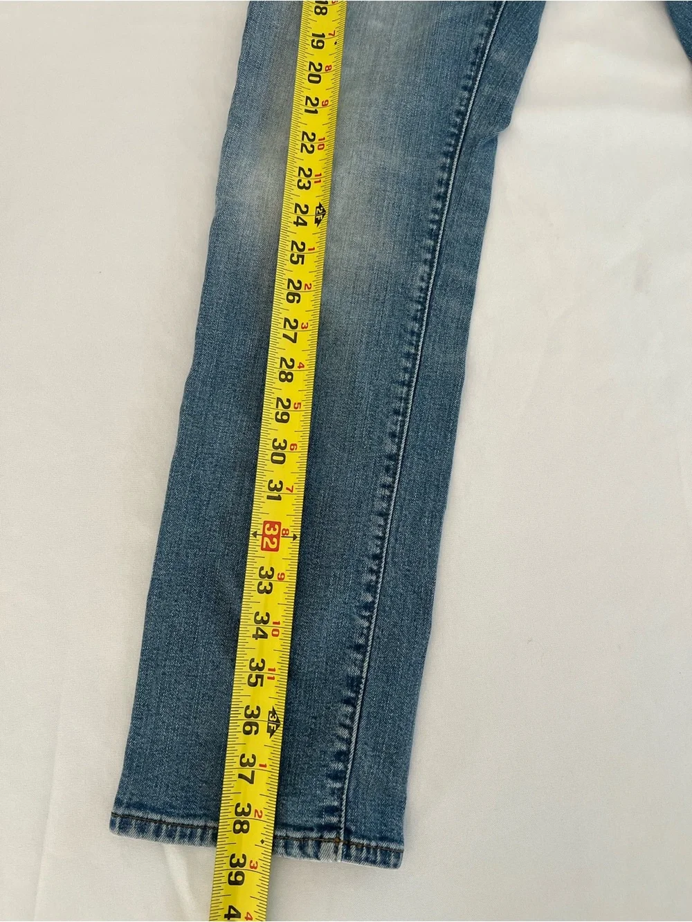J Crew Classic Medium Wash Blue Jeans